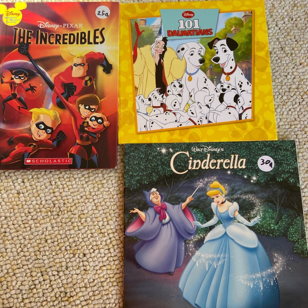 Disney kids books random 3 pc